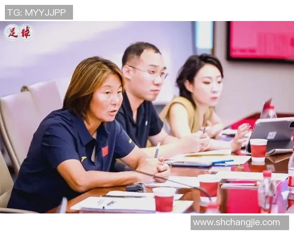 中国青少年足球培养的现状与未来发展路径探讨与建议