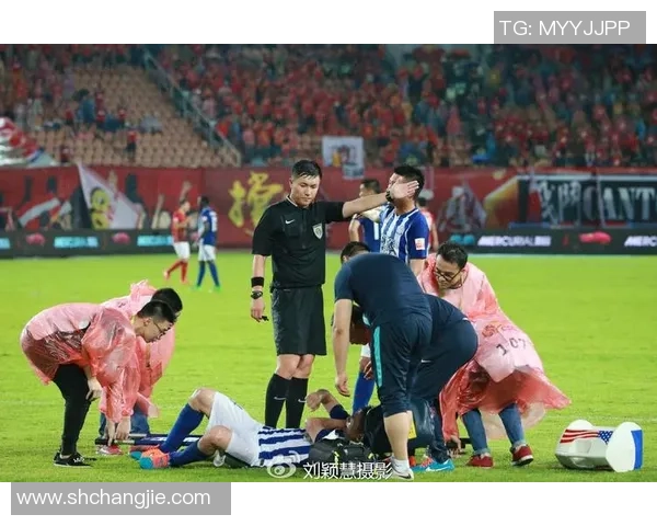 广州富力足球球票热销中球迷们快来抢购享受精彩赛事体验